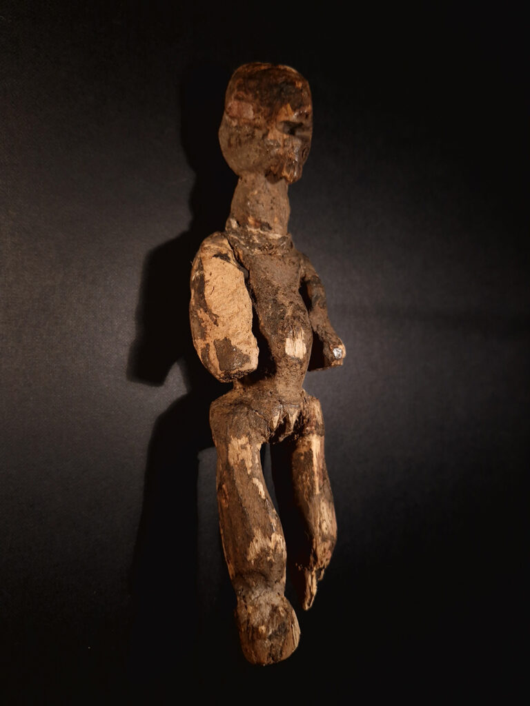 Afrique occidentale. Statuette anthropomorphe (110afr)