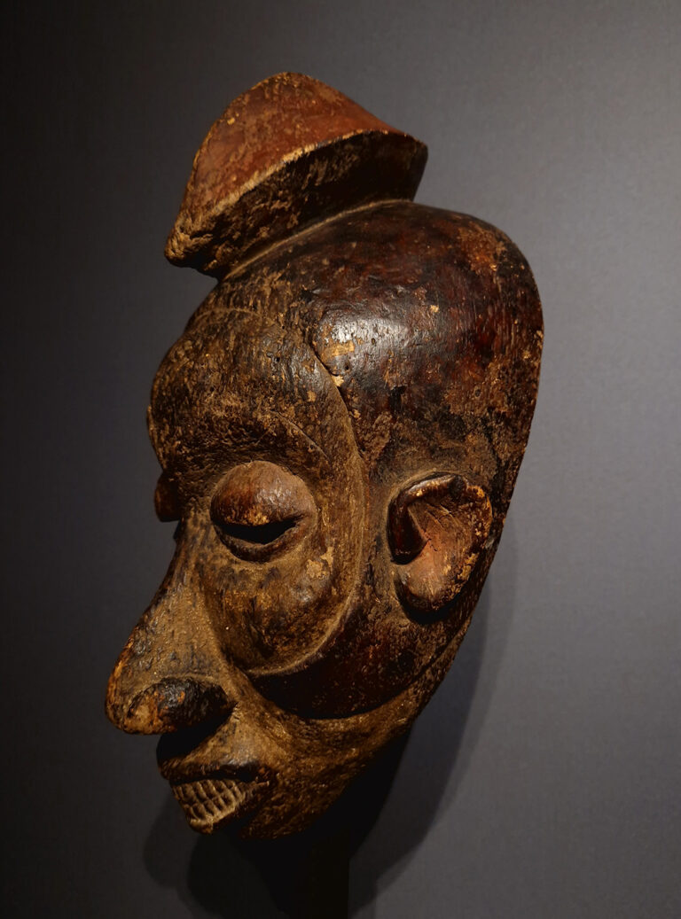 Nigéria. Masque Igbo du Nigéria (174afr)