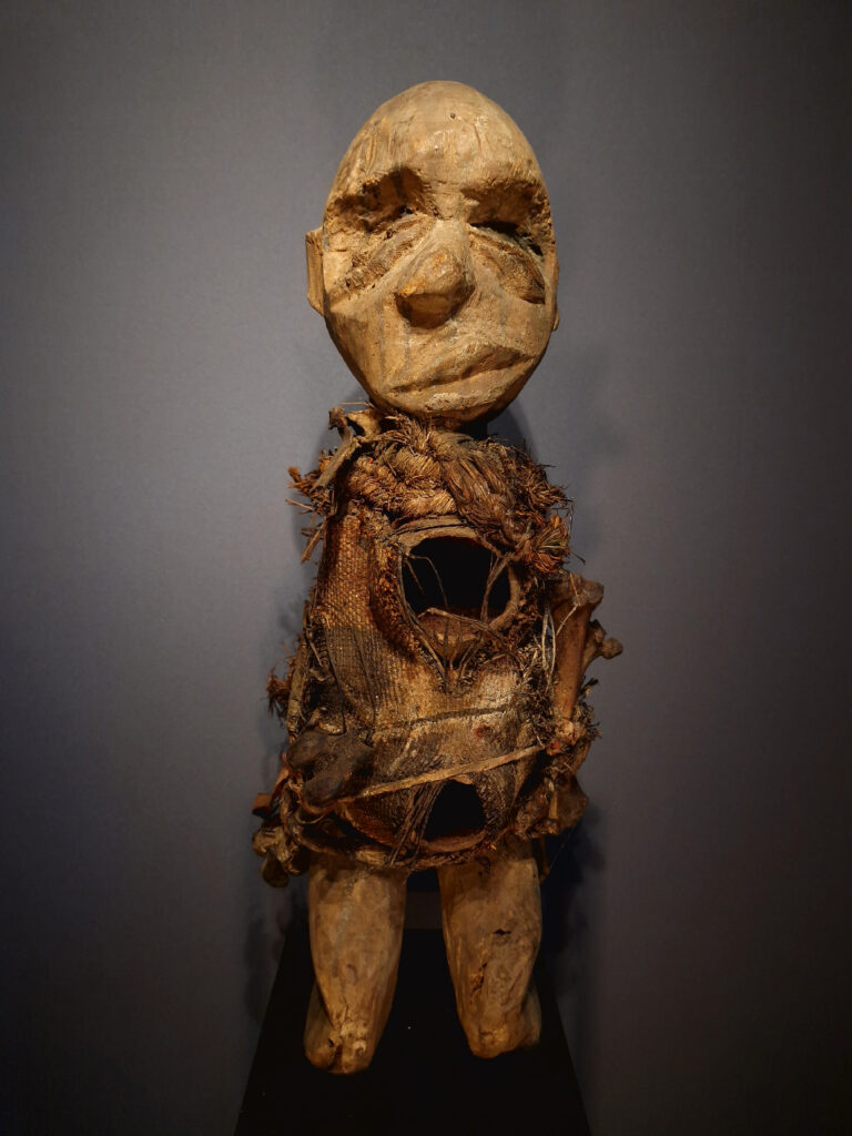 Bénin. Statuette Vaudou (271afr)