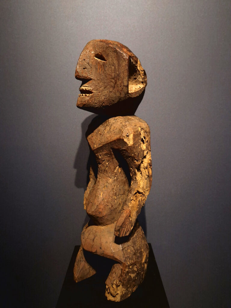 Afrique occidentale. Statuette anthropomorphe (286afr)