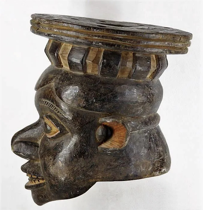 Cameroun. Masque Bamiléké (632afr)